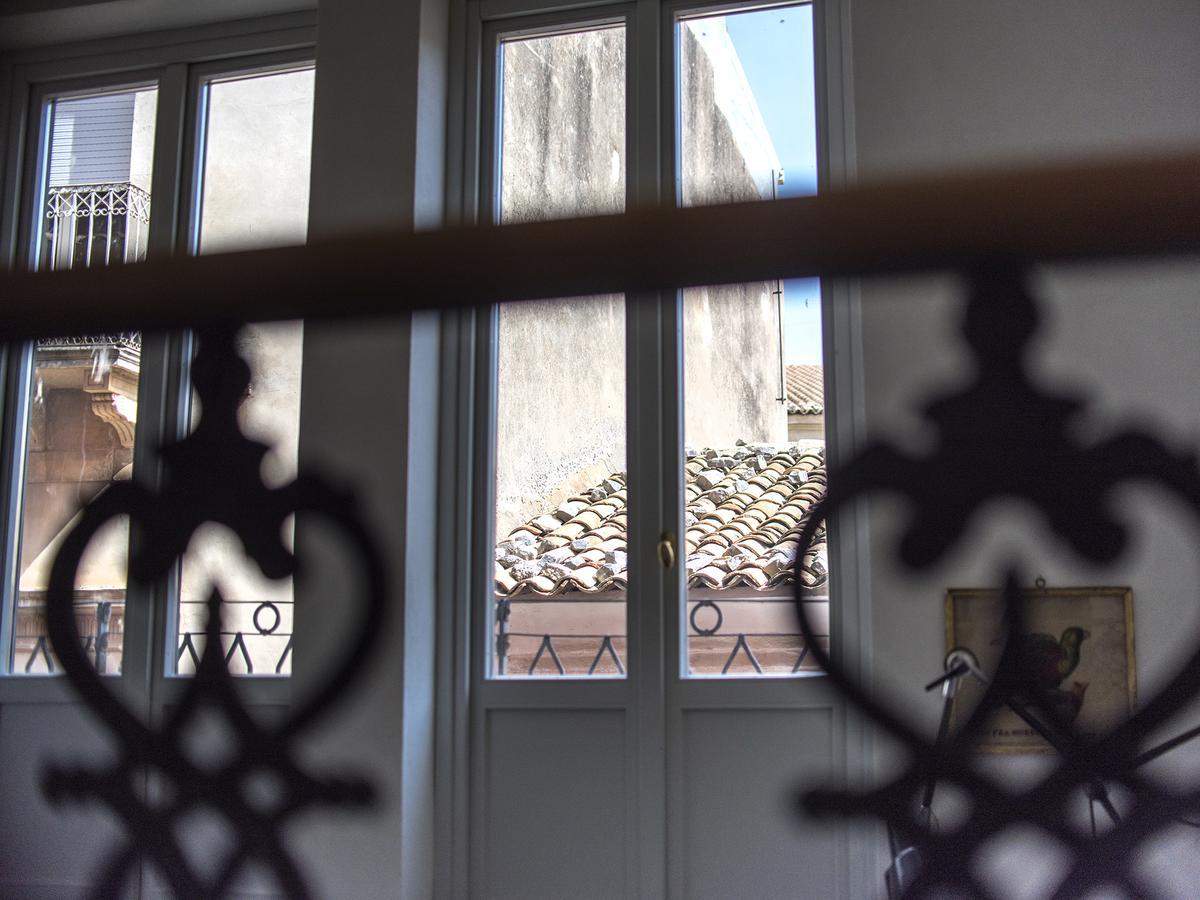 Palazzo Melfi Comiso Exterior foto