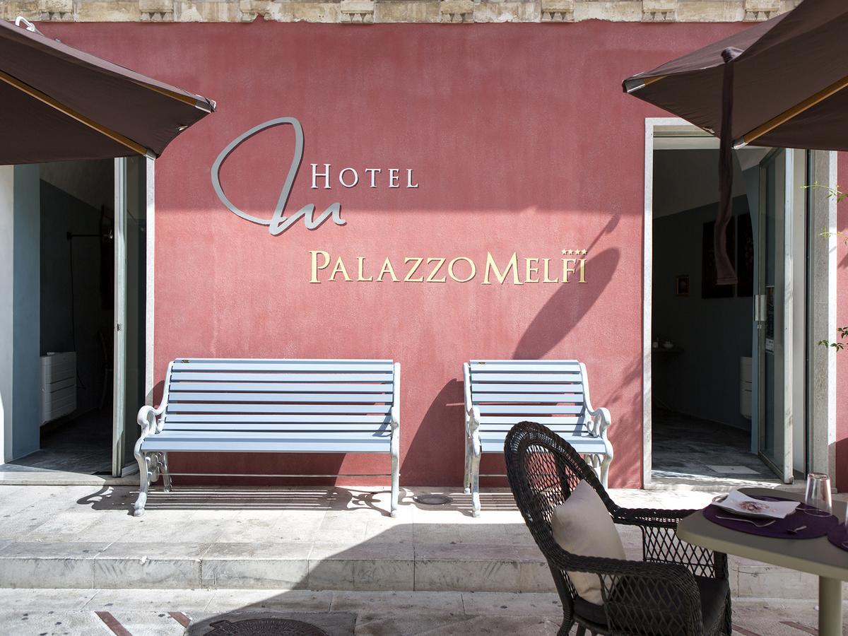 Palazzo Melfi Comiso Exterior foto